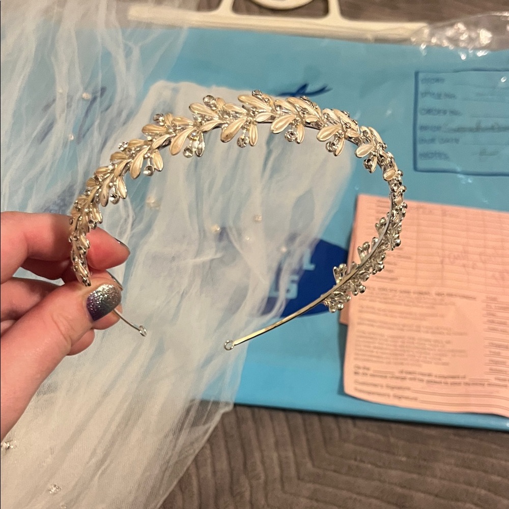 Elegant Gold Leaf Headband and Vail